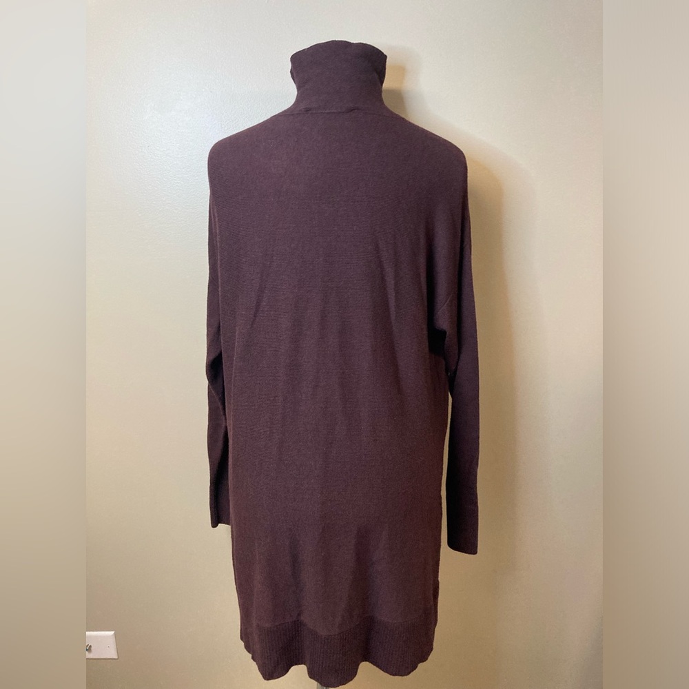 Ann Taylor LOFT Dark Brown/Burgundy Turtleneck Size Medium (M) Sweater